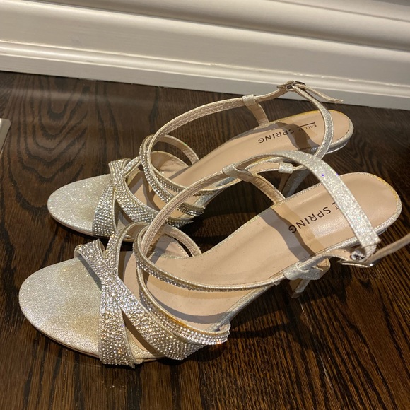 COPY - Women’s heels, size 9. Worn only ONCE! - Picture 2 of 2